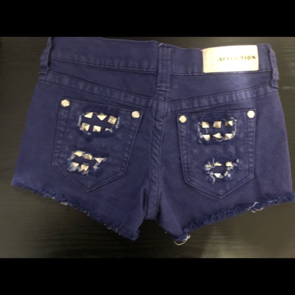 Affliction Vikki Shorts - Picture 2 of 3